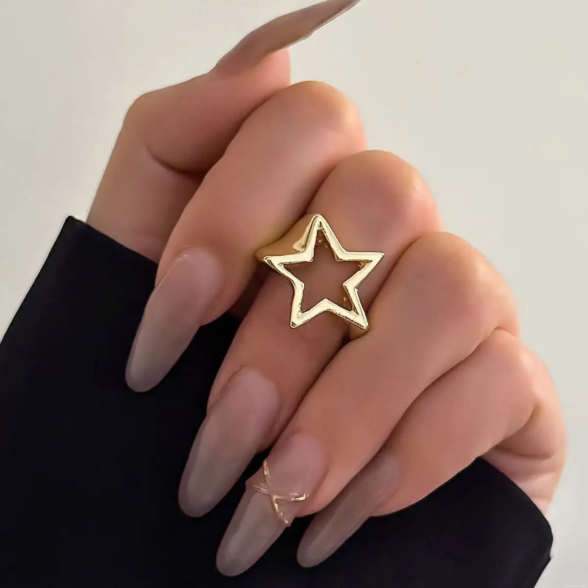 Wedding Aesthetic Jewelry Shiny Zircon Stars Men's And Women's Rings Alloy Dutan Gold Classic Ring Suitable For Men's And Women'