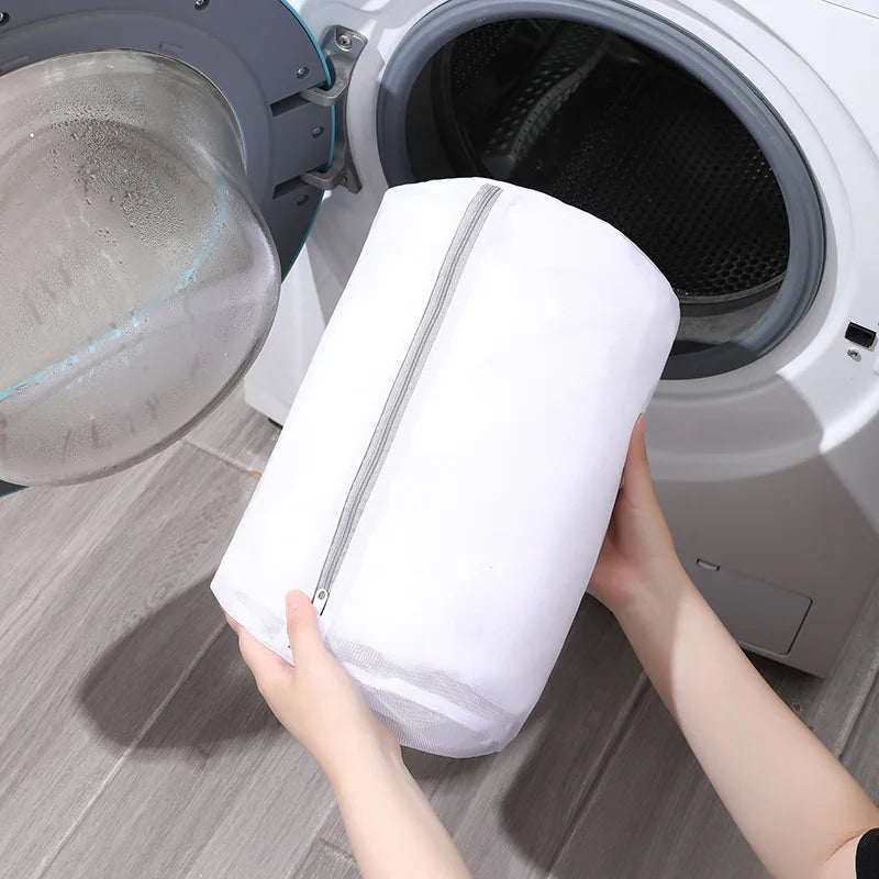 1pc Mesh Shoe Laundry Bag with Zipper, Durable Washing Bag for Sneakers Bras Delicates, Travel & Home Storage Organizer